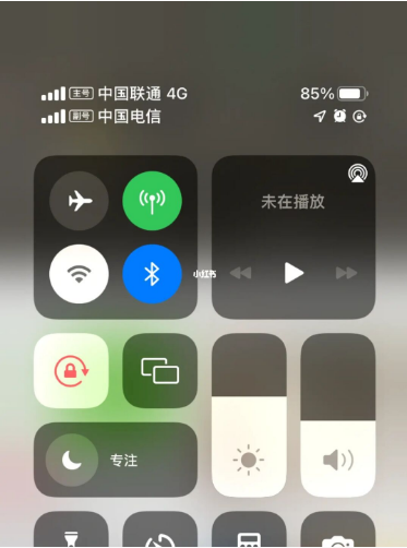 保亭苹果手机维修分享iPhone双卡信号解决办法 